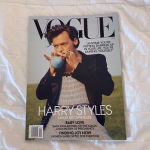 harry styles dec 2019 vogue issue
